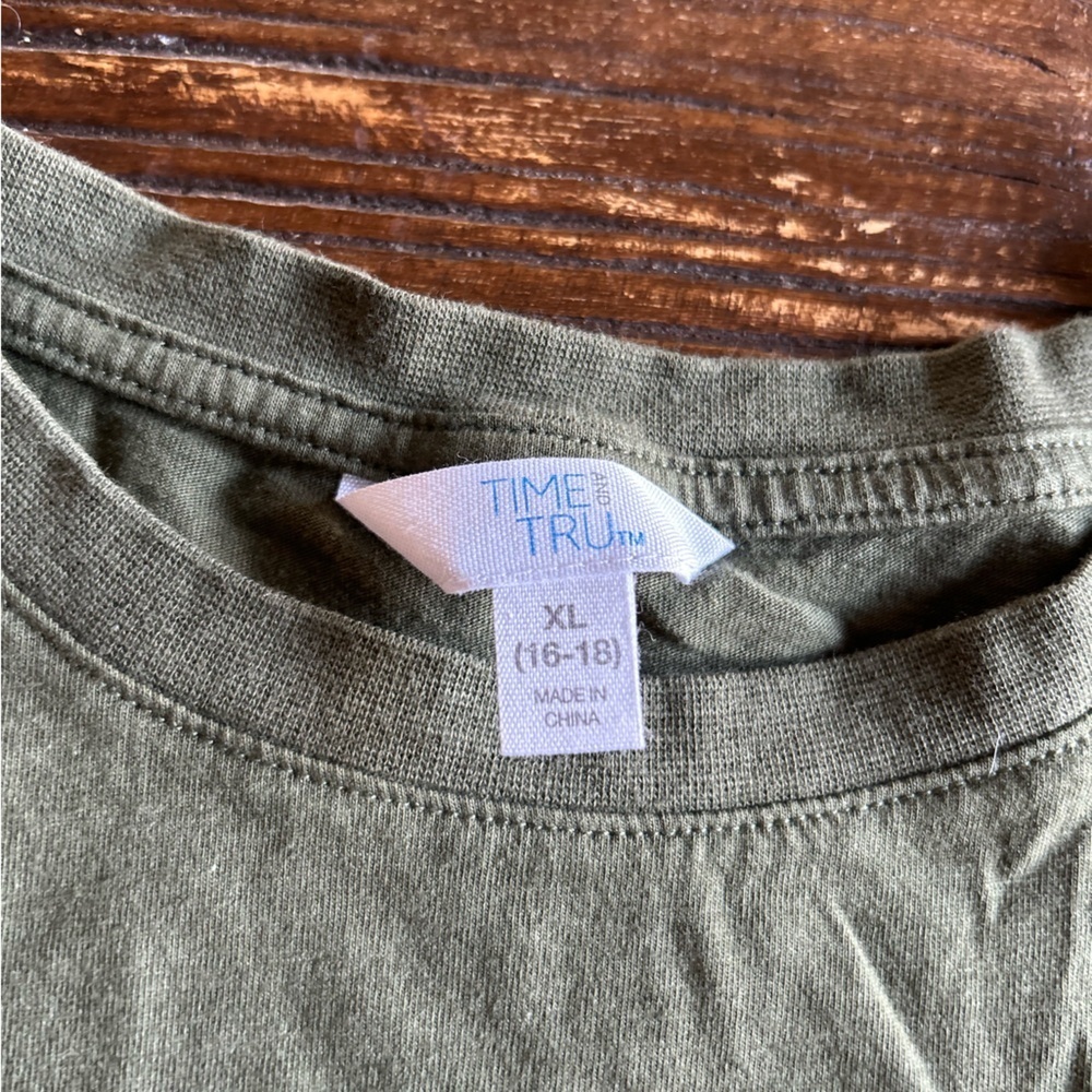 Time and Tru Olive Green Blouse - Picture 2 of 3